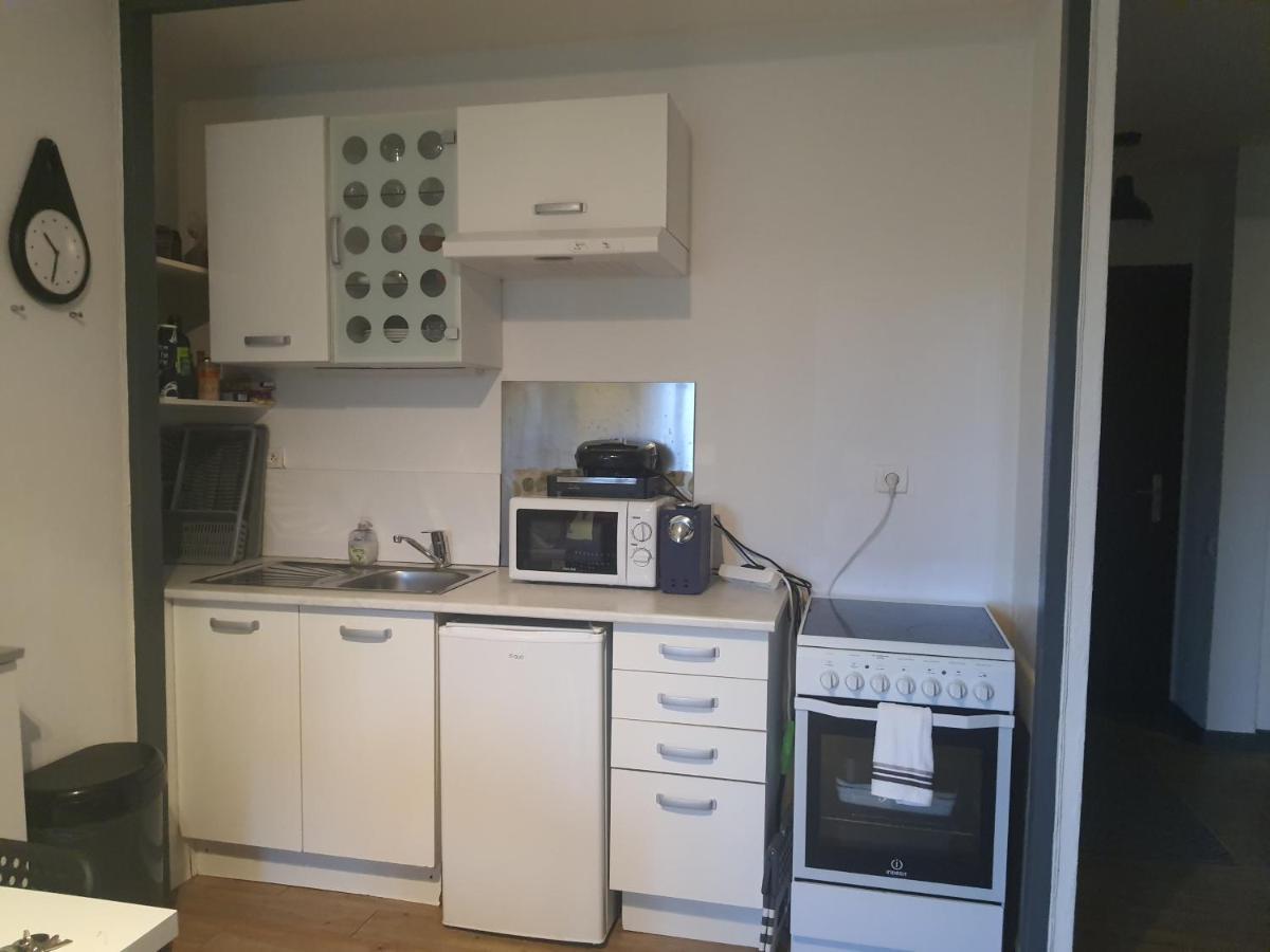 Apartamento Agradable Tarbes Exterior photo
